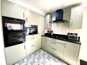 Modern Kitchen- click for photo gallery